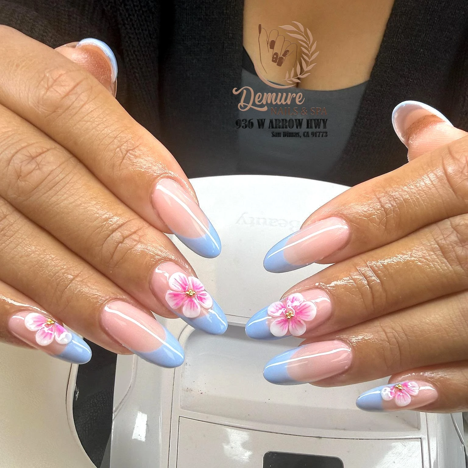 Demure Nails August 25
